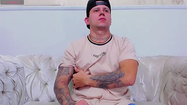 Snapshot of Scott_Clark chatting on 10.07.25 Scott Clark online show from 10.07.25