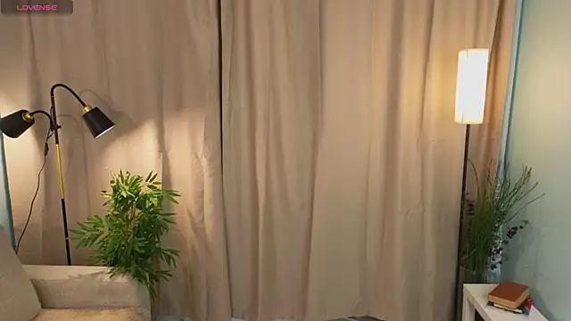 lisabaus online show from 09.22.25