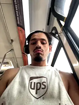 Snapshot of mrredcorn chatting on 10.09.25 mrredcorn online show from 10.09.25