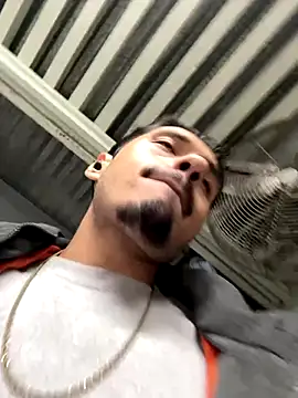 Snapshot of mrredcorn chatting on 11.24.25 mrredcorn online show from 11.24.25