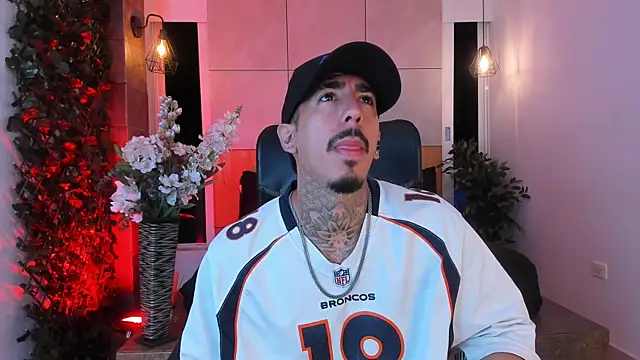 Donovan Desmond online show from 02.21.26