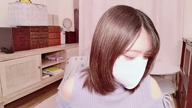 Azusa DoMybest online show from 03.18.26