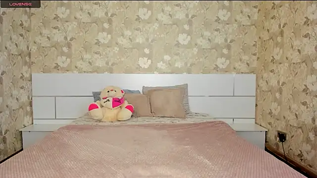 mishapallmer online show from 12.02.25