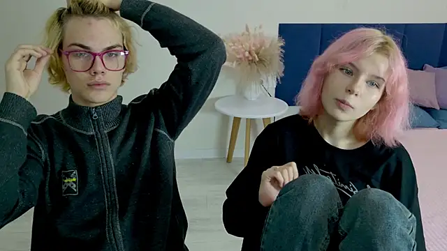 Bonnie And C1yde online show from 11.01.25