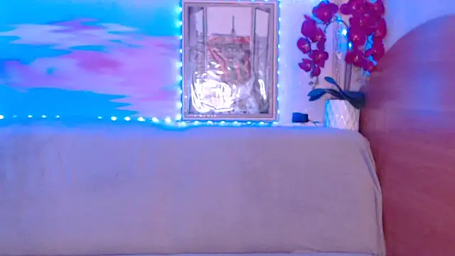 LucyStella8888 online show from 11.30.25