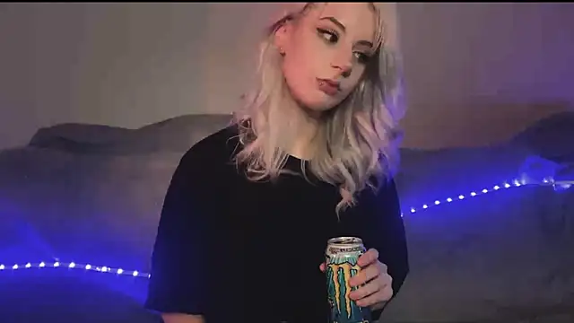 snowy lisa online show from 02.03.26