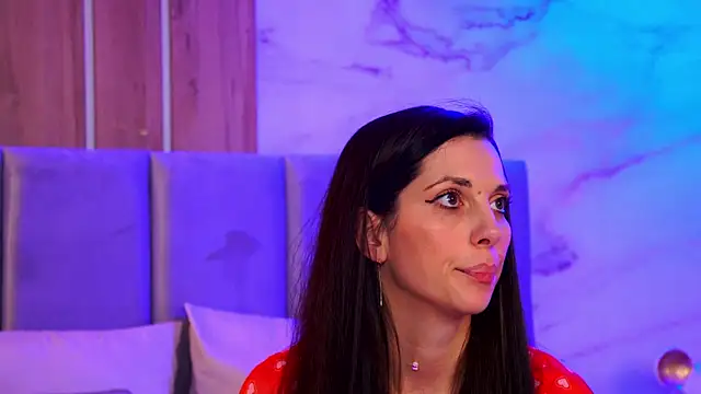 EllyLynn online show from 12.01.25