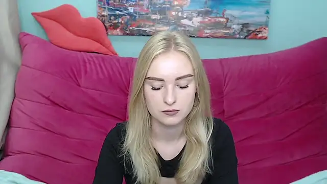 Snapshot of SofySofty chatting on 09.27.25 SofySofty online show from 09.27.25