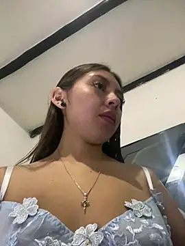 Sara-cooper2 online show from 02.01.26