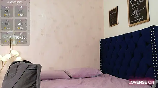 Snapshot of shyblacksweetiee chatting on 03.27.26 shyblacksweetiee online show from 03.27.26