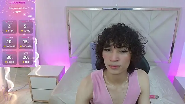 Snapshot of Chipi_tay chatting on 09.20.25 Chipi tay online show from 09.20.25