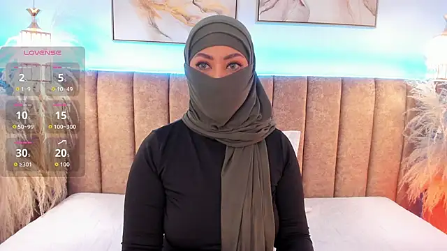 azza   online show from 10.22.25