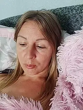 LunaSugarX online show from 09.20.25