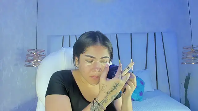 bonnie sm online show from 10.29.25