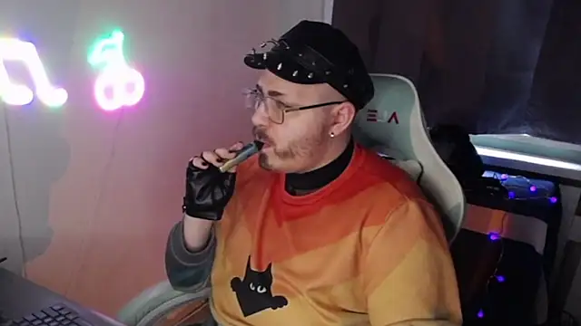 FabianKinky online show from 10.17.25