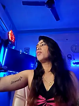 Love Beauty01 online show from 02.04.26