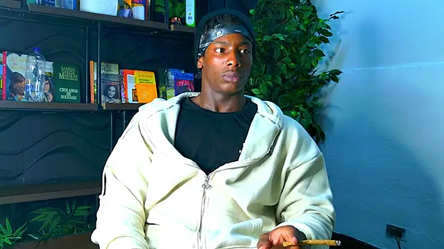 Snapshot of dalton_asher chatting on 11.18.25 dalton asher online show from 11.18.25