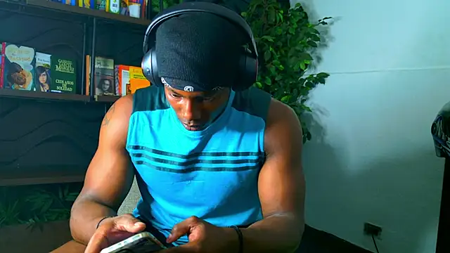 Snapshot of dalton_asher chatting on 11.19.25 dalton asher online show from 11.19.25