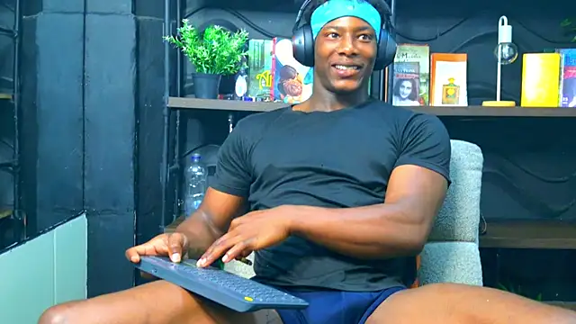 Snapshot of dalton_asher chatting on 11.30.25 dalton asher online show from 11.30.25