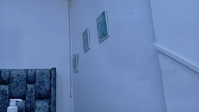 Snapshot of Lizbeth_Rouse chatting on 10.03.25 Lizbeth Rouse online show from 10.03.25