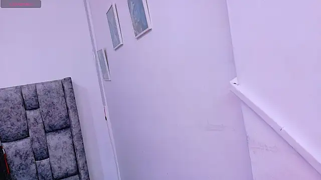 Snapshot of Lizbeth_Rouse chatting on 10.21.25 Lizbeth Rouse online show from 10.21.25