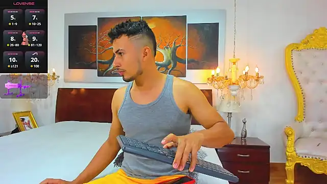 Valentiinoss online show from 03.05.26