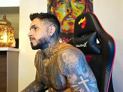 Snapshot of logan_hugh8 chatting on 09.24.25 logan hugh8 online show from 09.24.25