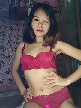 Snapshot of Sexxie_Ella22 chatting on 10.31.25 Sexxie Ella22 online show from 10.31.25