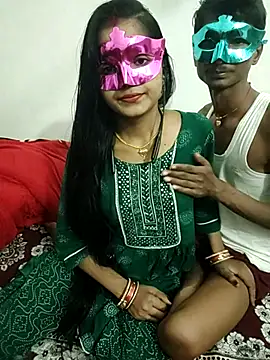 Snapshot of LOVE568 chatting on 11.20.25 LOVE568 online show from 11.20.25