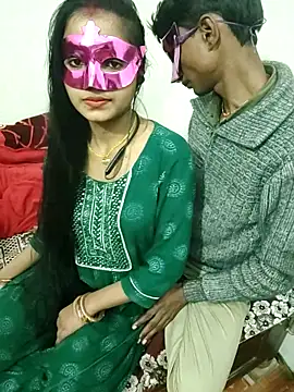 Snapshot of LOVE568 chatting on 12.18.25 LOVE568 online show from 12.18.25