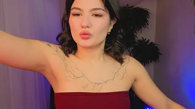 Snapshot of Dark_Moni chatting on 09.26.25 Dark Moni online show from 09.26.25