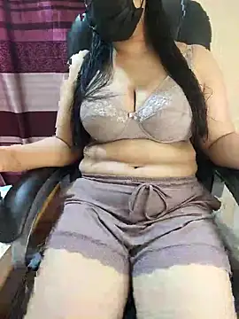 Snapshot of Nupur12s chatting on 09.23.25 Nupur12s online show from 09.23.25