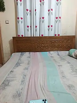 Snapshot of Nupur12s chatting on 10.19.25 Nupur12s online show from 10.19.25