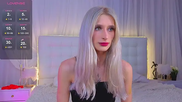 Monica Leen online show from 02.22.26