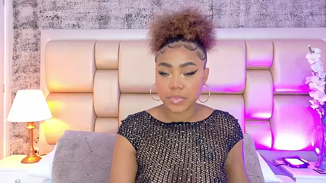 AngelaRoberts online show from 04.01.26