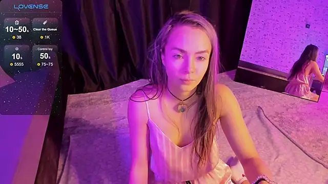 Snapshot of Little_Rockk chatting on 10.27.25 Little Rockk online show from 10.27.25