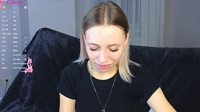 NyxaThorn online show from 09.16.25