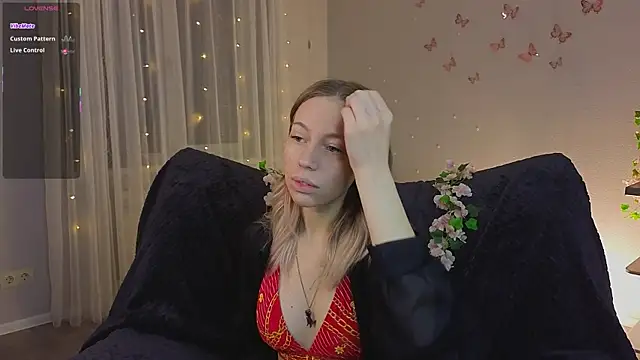 Snapshot of NyxaThorn chatting on 01.17.26 NyxaThorn online show from 01.17.26