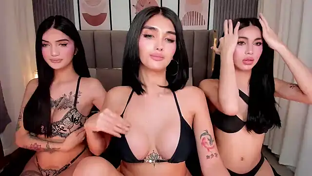 Snapshot of GeorginaMiller04 chatting on 10.08.25 GeorginaMiller04 online show from 10.08.25