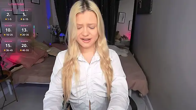 Millie Vanillies online show from 10.13.25