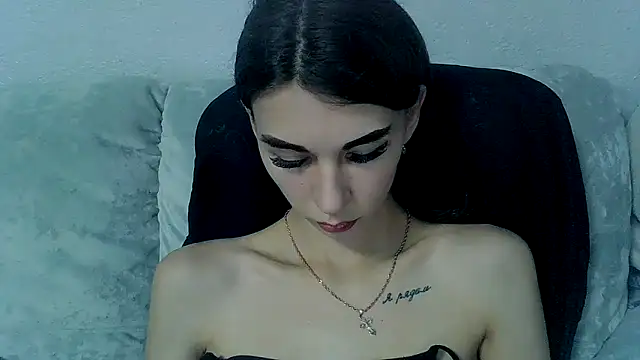 Snapshot of Crazy_Empresis chatting on 09.11.25 Crazy Empresis online show from 09.11.25