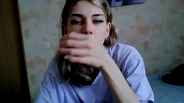 Crazy Empresis online show from 04.20.26