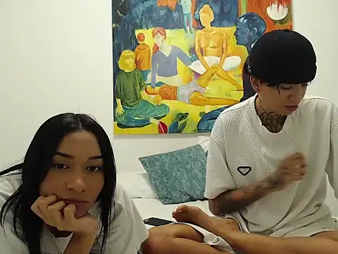 Snapshot of ParisAndVi chatting on 09.09.25 ParisAndVi online show from 09.09.25