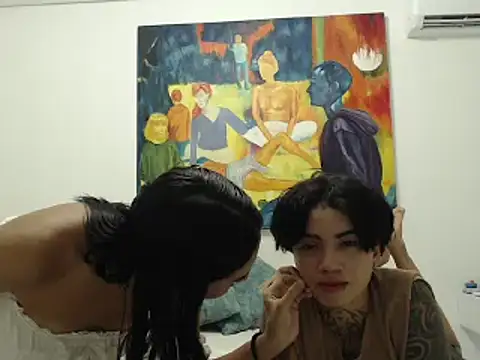 Snapshot of ParisAndVi chatting on 09.10.25 ParisAndVi online show from 09.10.25