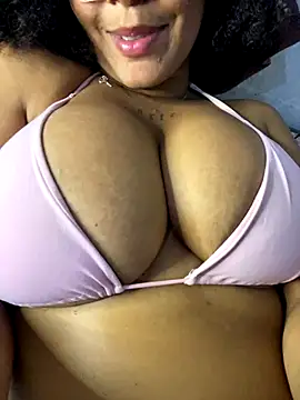 Snapshot of afrodeusa chatting on 09.12.25 afrodeusa online show from 09.12.25