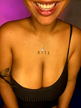 Snapshot of afrodeusa chatting on 09.20.25 afrodeusa online show from 09.20.25