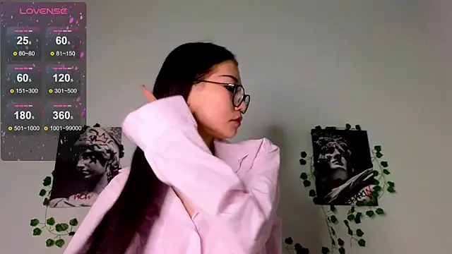 kuro mimi online show from 12.15.25