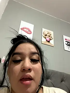 Aliciawhitee online show from 11.10.25