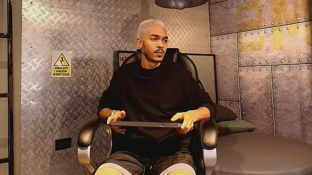 MarcusRain  online show from 09.26.25