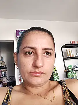 Snapshot of Titiss8921 chatting on 11.03.25 Titiss8921 online show from 11.03.25